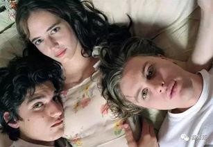 不良教育 电影床戏,不良教育下的青春困惑