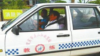 日本 驾照 年龄,不同阶段年龄的驾驶资格解析