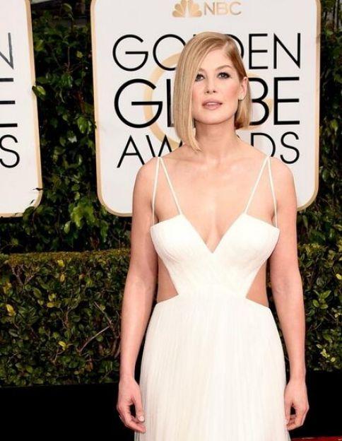 罗莎曼德派克 床戏