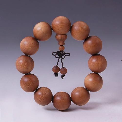 檀香木手串图片,自然之香，匠心独运的艺术品